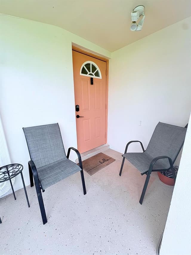 2966 Crosley Drive E # D, West Palm Beach FL 33415 - West Palm Beach, FL - Photo 2