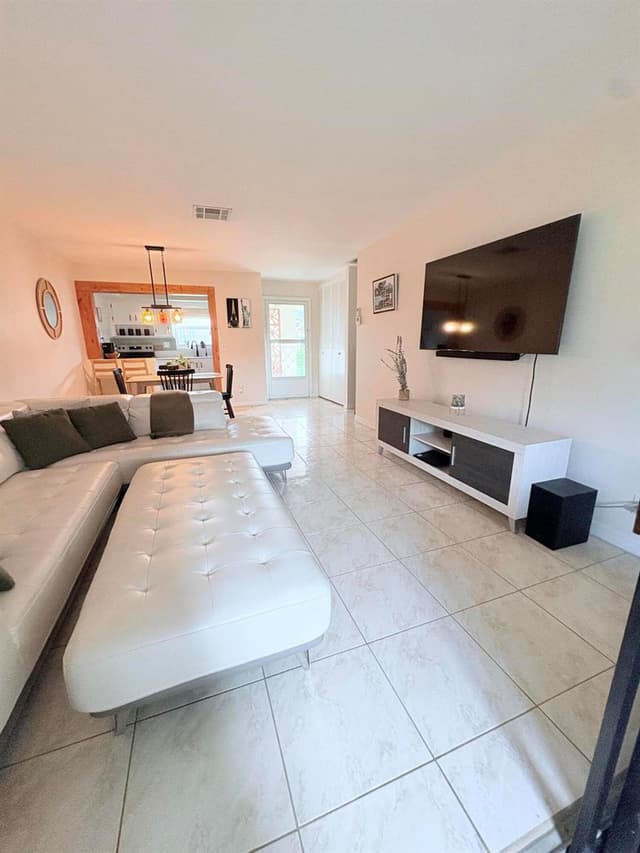 2966 Crosley Drive E # D, West Palm Beach FL 33415 - West Palm Beach, FL - Photo 4
