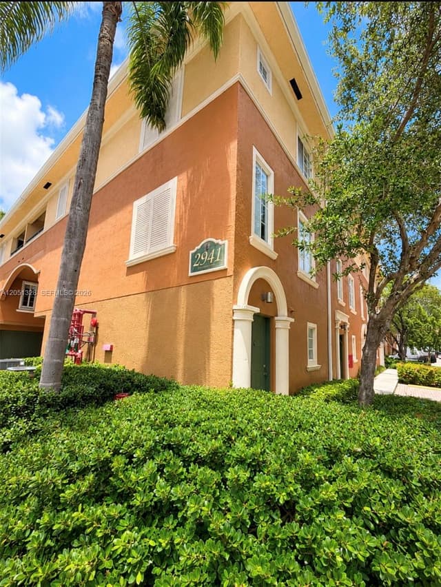 2941 NE 185th St # 1311, Aventura FL 33180 - Aventura, FL - Photo 2