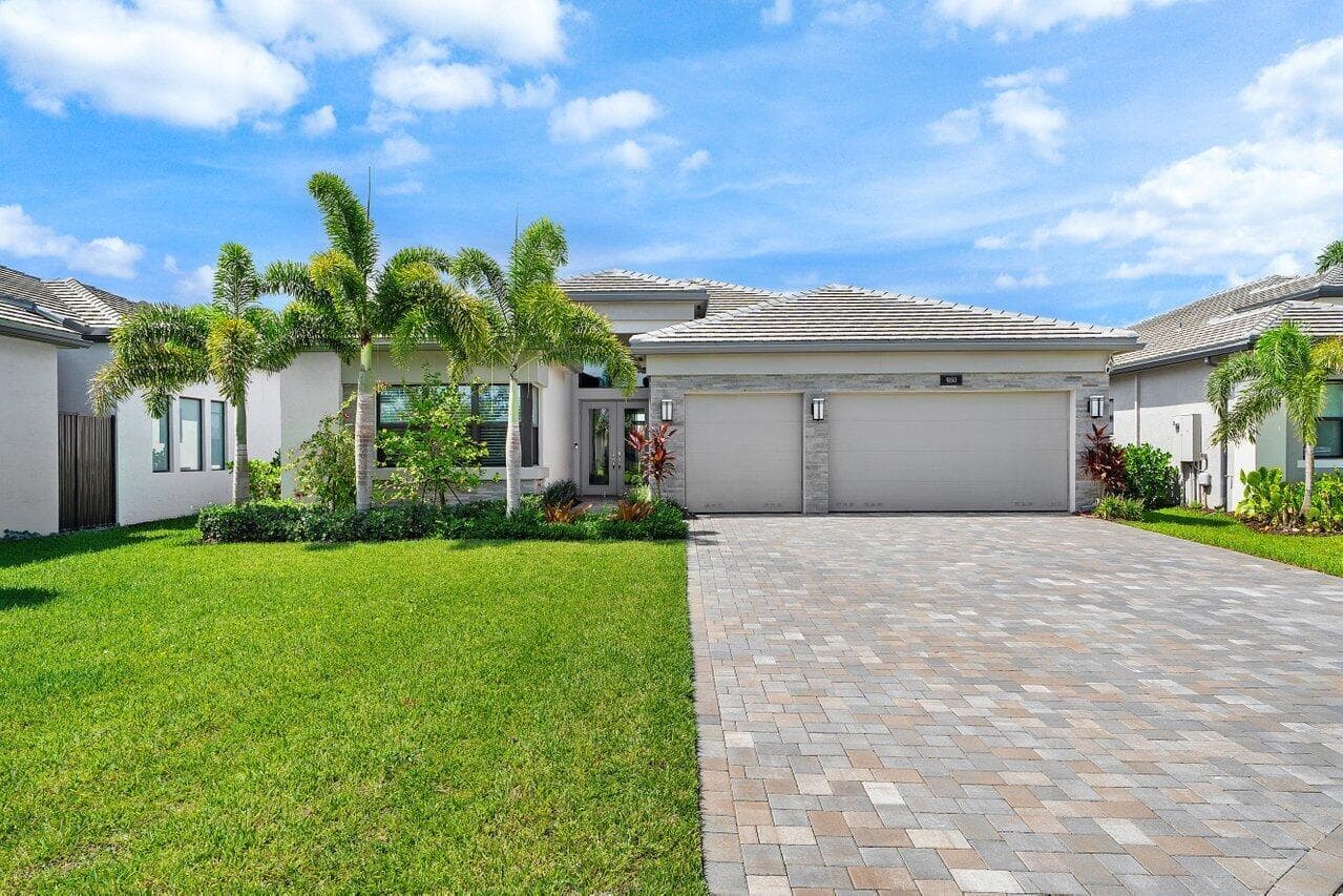 9850 Evergreen Woods Lane, Boynton Beach FL 33473