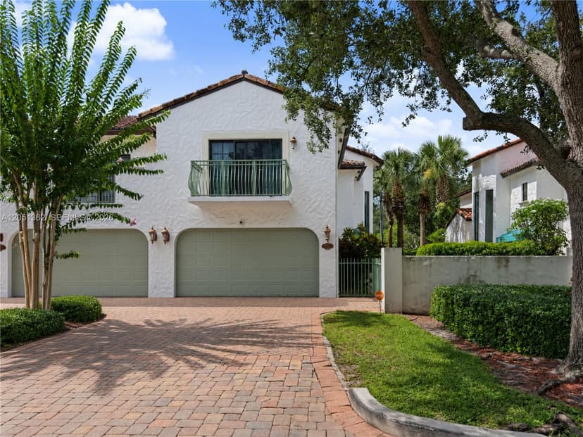 2908 Hidden Harbour Ct, Dania Beach FL 33312