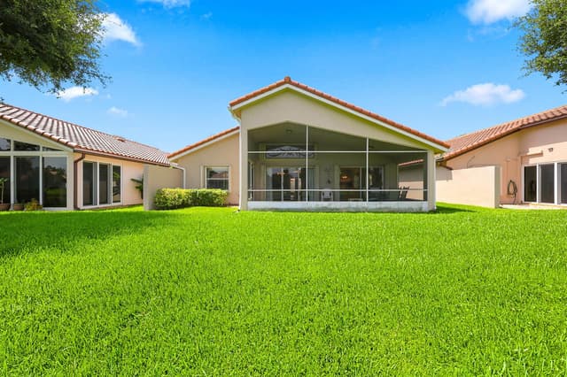 7221 Treviso Lane, Boynton Beach FL 33472 - Boynton Beach, FL - Photo 2