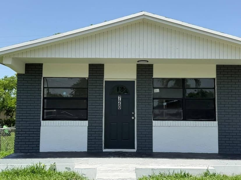 720 Rickey Jackson Boulevard, Pahokee FL 33476