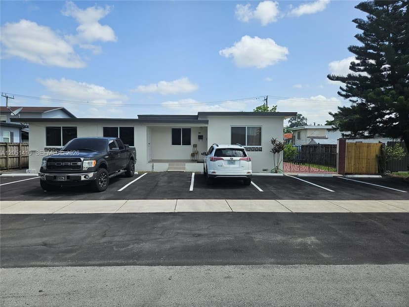9415 & 9417 (A & B) SW 38th St, Miami FL 33165