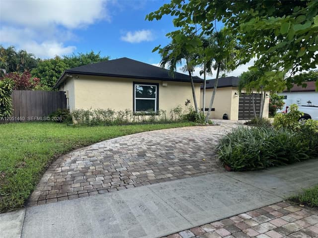 6061 NW 198th Ter, Miami FL 33015 - Miami, FL - Photo 2