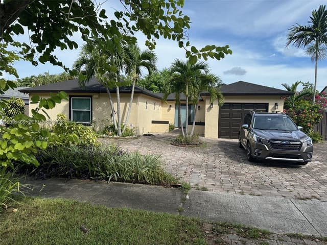 6061 NW 198th Ter, Miami FL 33015 - Miami, FL - Photo 3
