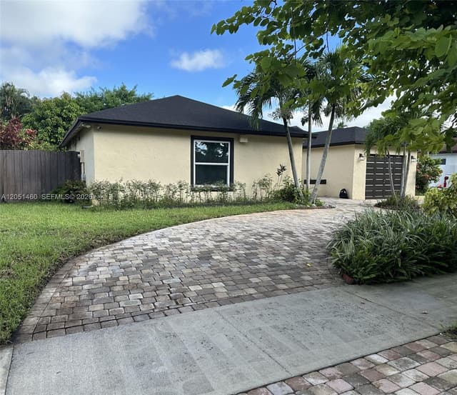6061 NW 198th Ter, Miami FL 33015 - Miami, FL - Photo 5