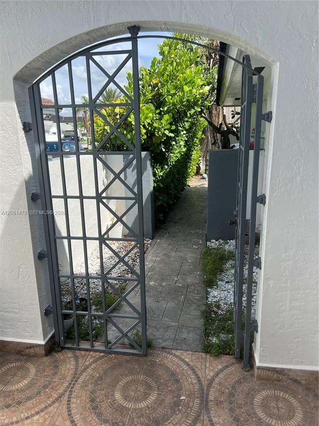 5861 SW 149th Ct, Miami FL 33193 - Miami, FL - Photo 2