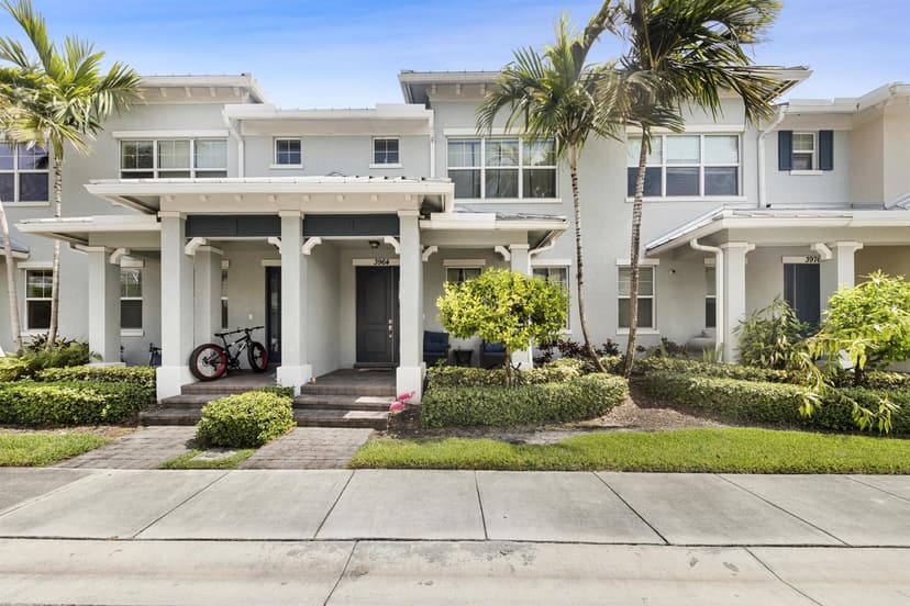 3964 Poinciana Lane, Hollywood FL 33021