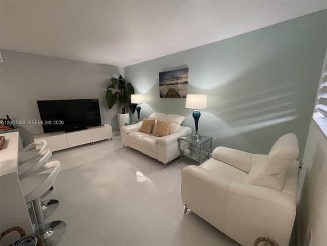 335 Collins Ave # 203, Miami Beach FL 33139 - Miami Beach, FL - Photo 3