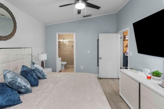 2884 W 75th St, Hialeah FL 33018 - Hialeah, FL - Photo 7