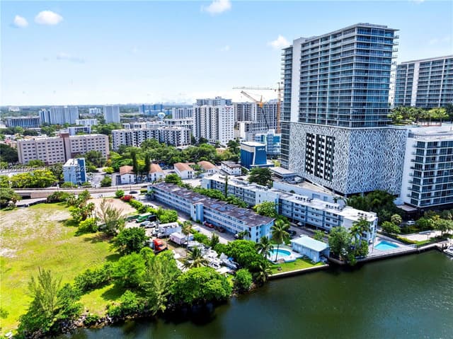 1610 NW N River Dr # 201, Miami FL 33125 - Miami, FL - Photo 2