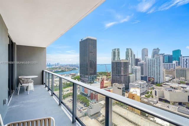159 NE 6th St # 2807, Miami FL 33132 - Miami, FL - Photo 2