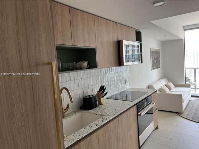 159 NE 6th St # 2807, Miami FL 33132 - Miami, FL - Photo 4