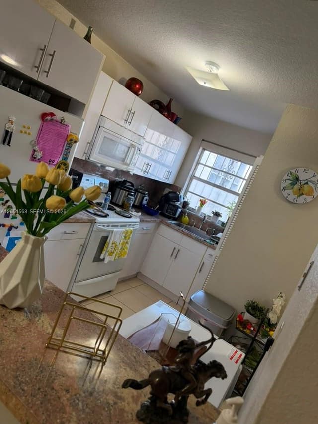 1630 W 46th St # 504C, Hialeah FL 33012 - Hialeah, FL - Photo 2