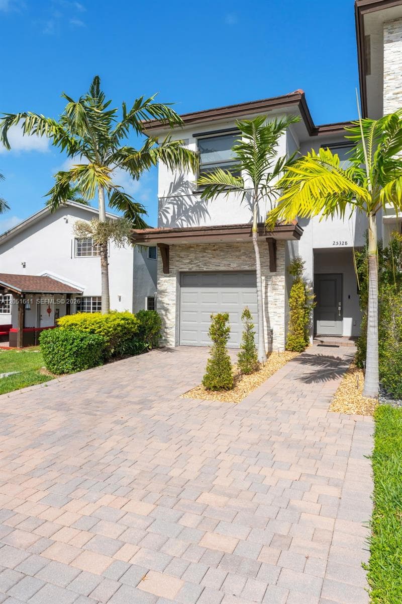 25328 SW 108th Ct, Homestead FL 33032