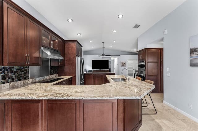 7076 Middlebury Drive, Boynton Beach FL 33436 - Boynton Beach, FL - Photo 7