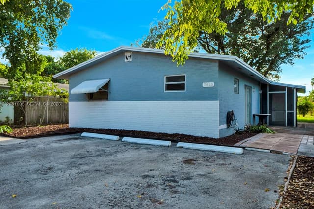 1515 NW 2nd Ave, Fort Lauderdale FL 33311 - Fort Lauderdale, FL - Photo 2