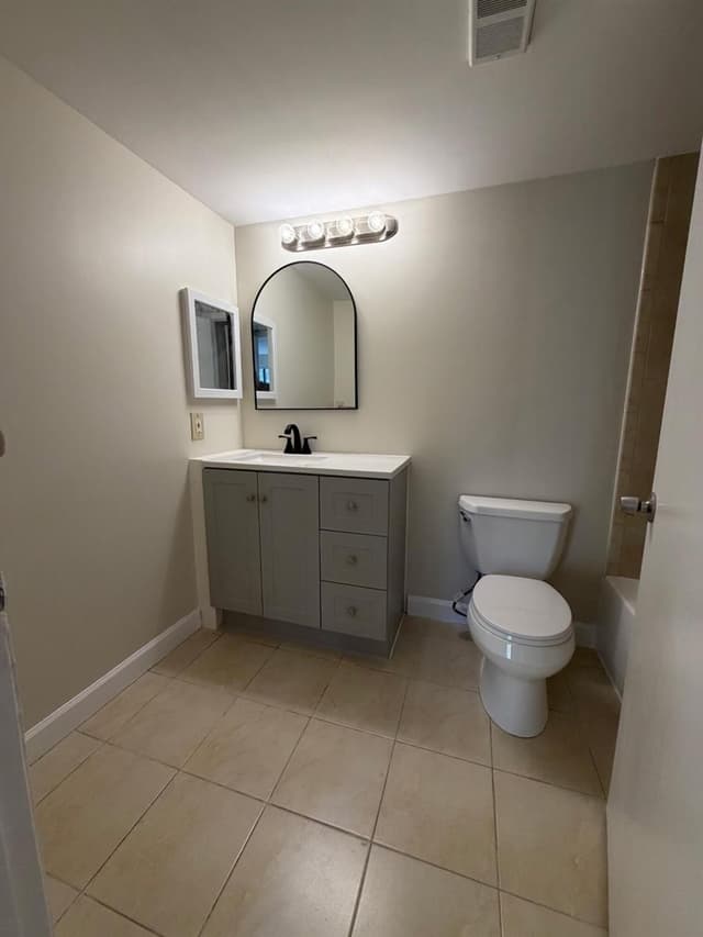 540 S Park Road # 9, Hollywood FL 33021 - Hollywood, FL - Photo 3