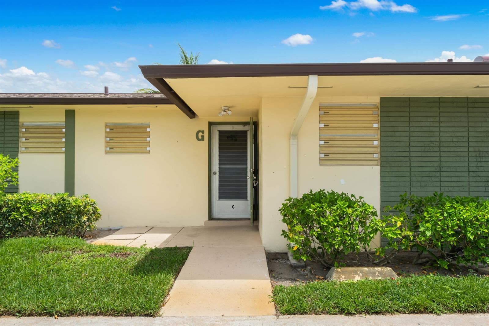 2915 Crosley Drive W # G, West Palm Beach FL 33415 - West Palm Beach, FL - Photo 1