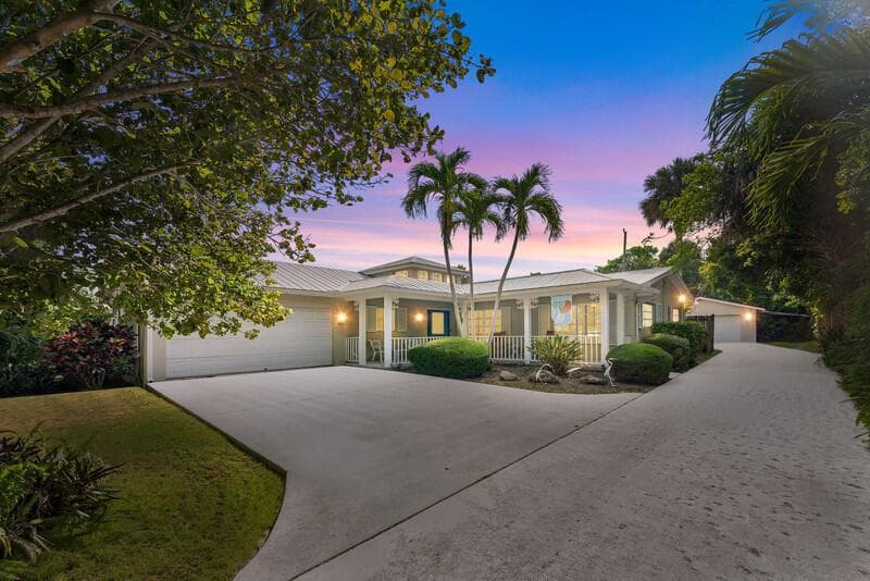 414 S Atlantic Drive, Lantana FL 33462
