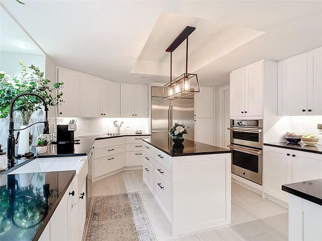445 Grand Bay Dr # 418, Key Biscayne FL 33149 - Key Biscayne, FL - Photo 3