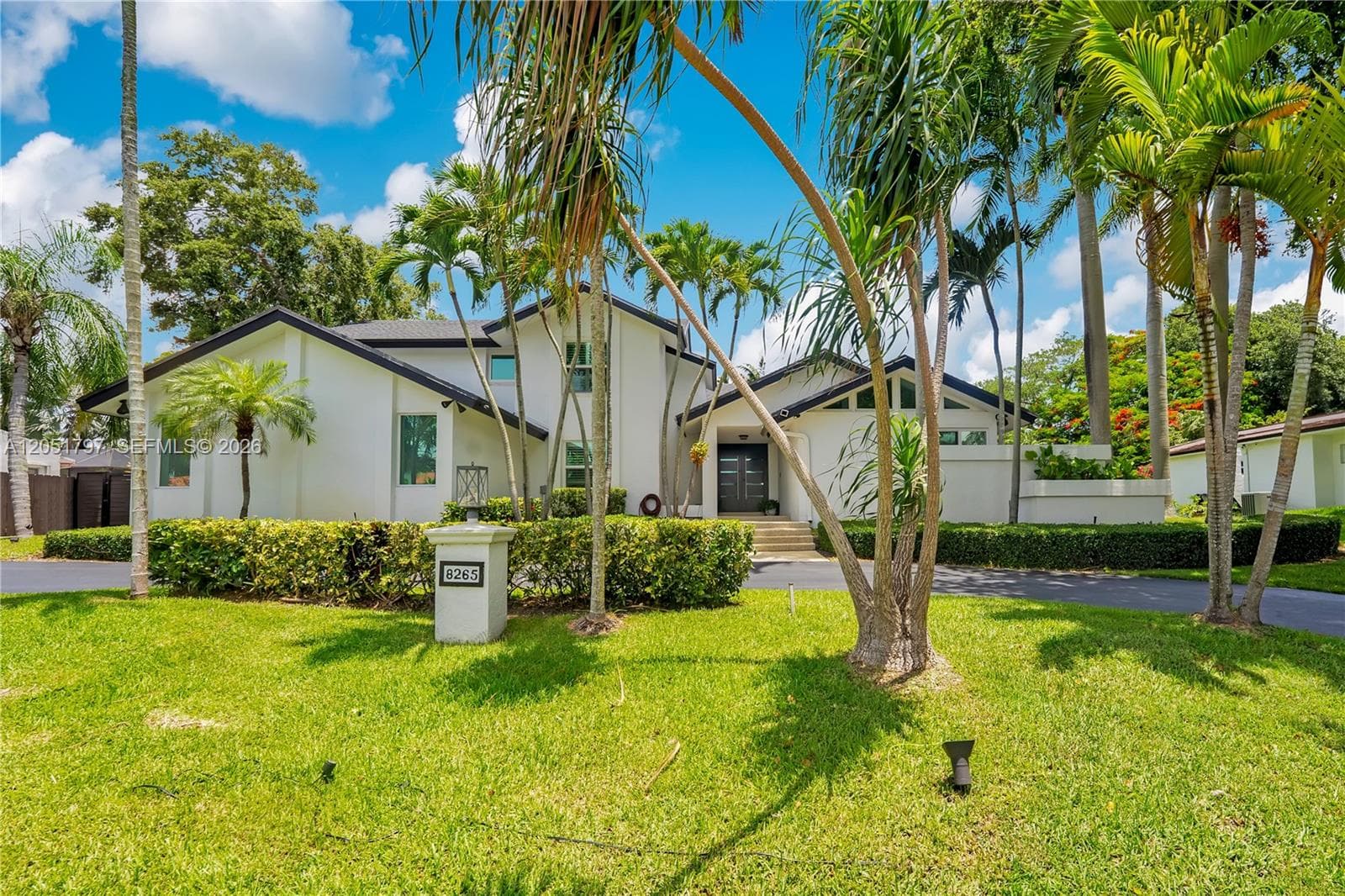 8265 SW 176th Ter, Palmetto Bay FL 33157 - Palmetto Bay, FL - Photo 1