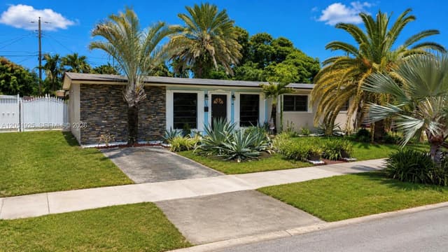 5865 W 13 Avenue, Hialeah FL 33012 - Hialeah, FL - Photo 2