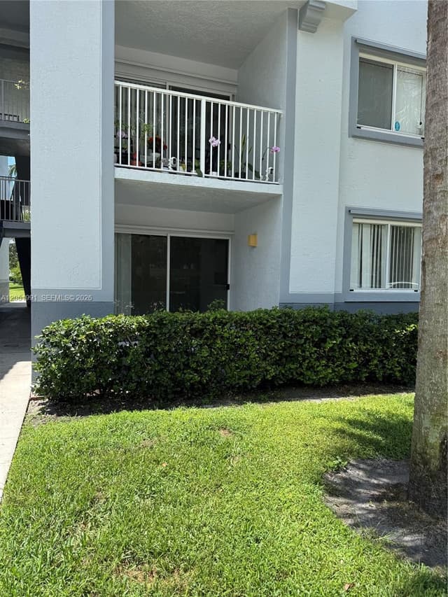 2600 S University Dr # 103, Davie FL 33328 - Davie, FL - Photo 2