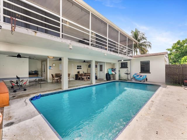 801 S B Street, FL 33460 - Photo 2