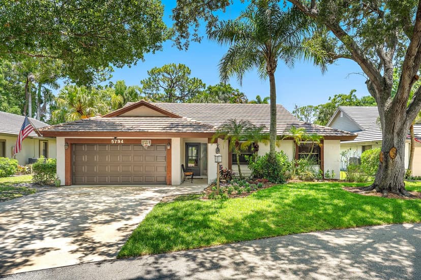 5794 Lonewood Court, Jupiter FL 33458