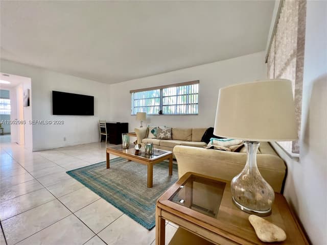 501 Blue Heron Dr # A, Hallandale Beach FL 33009 - Hallandale Beach, FL - Photo 6