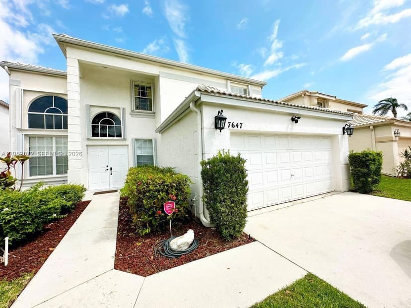 7647 Rockport Cir, Lake Worth FL 33467