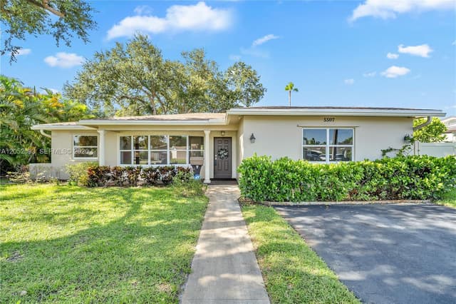 5507 Mckinley St, Hollywood FL 33021 - Hollywood, FL - Photo 2