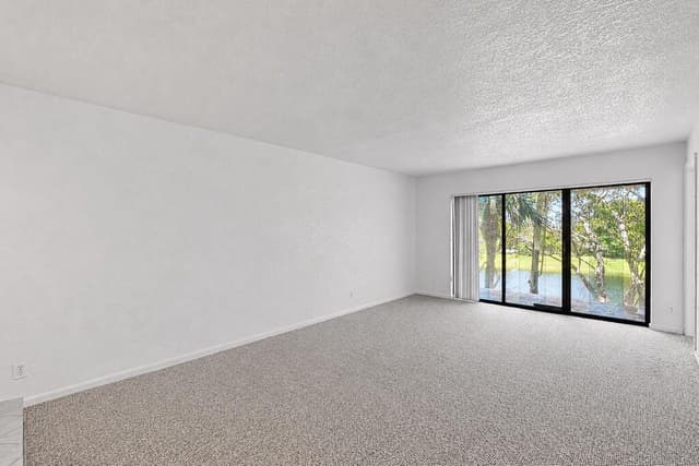 2322 S Cypress Bend Drive # 311, Pompano Beach FL 33069 - Pompano Beach, FL - Photo 4