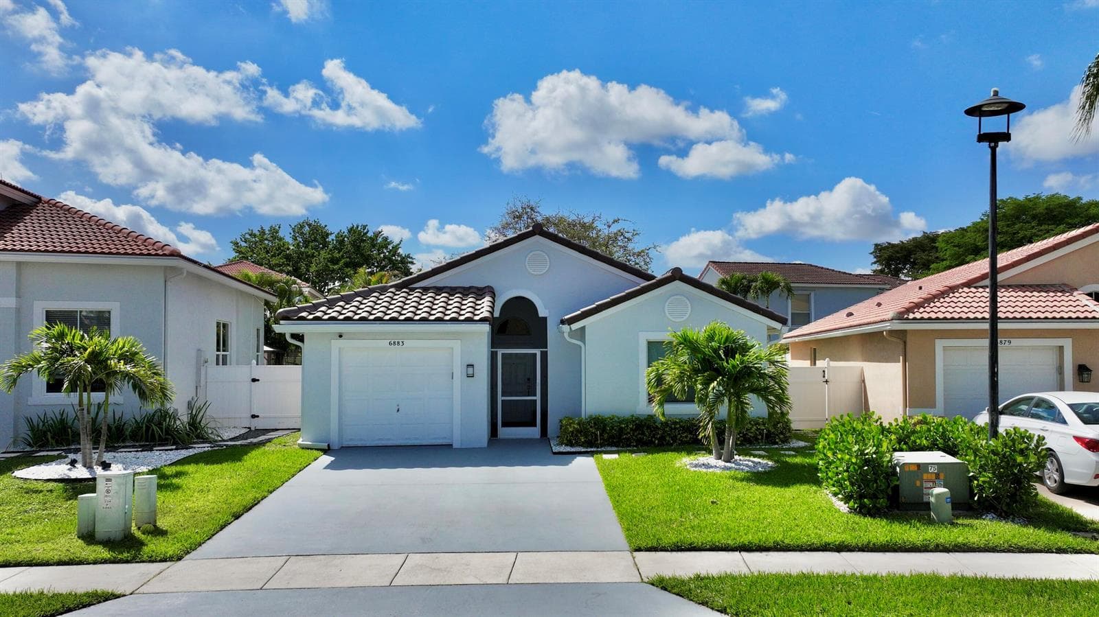 6883 Desert Inn Terrace, Lake Worth FL 33463