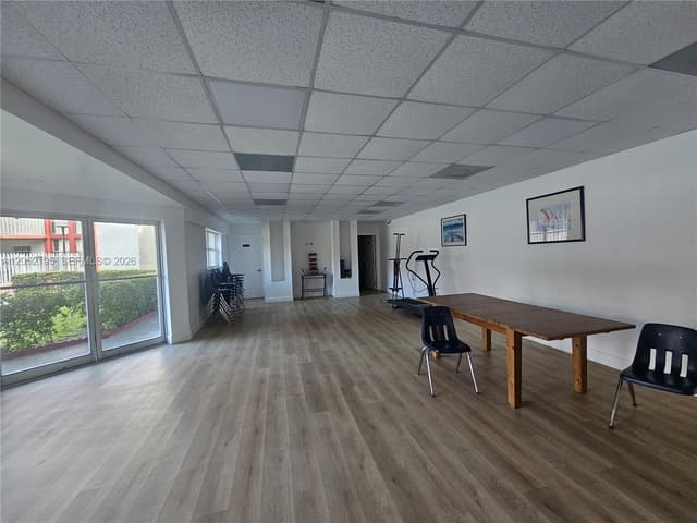 1750 W 46th St # 518, Hialeah FL 33012 - Hialeah, FL - Photo 7