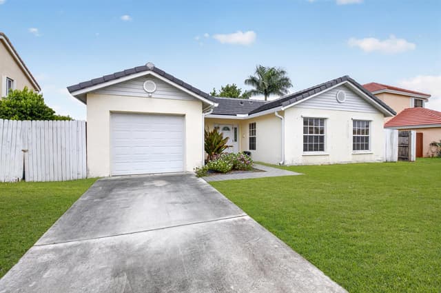 6773 Alden Ridge Drive, Boynton Beach FL 33437 - Boynton Beach, FL - Photo 2