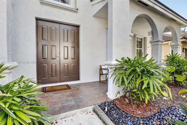 1311 Croton Ct, Weston FL 33327 - Weston, FL - Photo 6