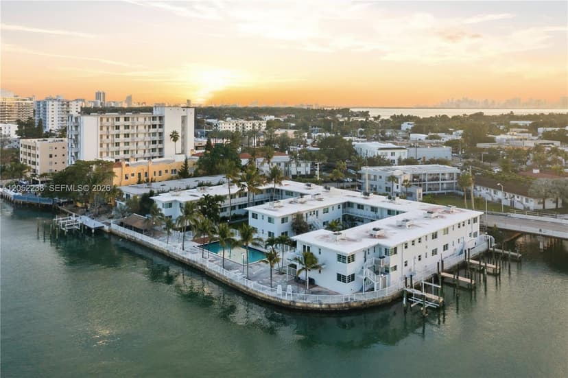 7207 Bay Dr # 21, Miami Beach FL 33141