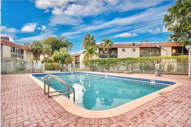 3777 NW 78th Ave # 10B, Davie FL 33024 - Davie, FL - Photo 2