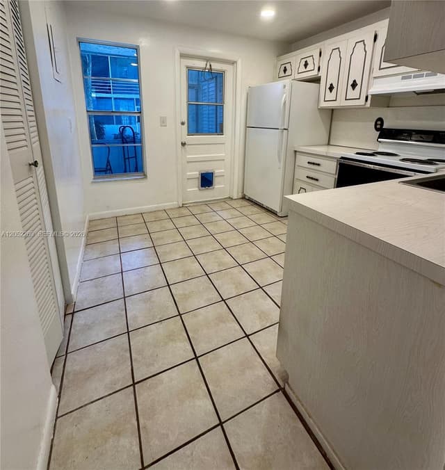 3777 NW 78th Ave # 10B, Davie FL 33024 - Davie, FL - Photo 5