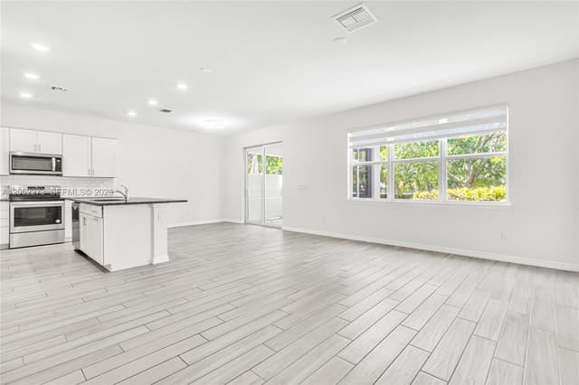 4164 Ficus St, Hollywood FL 33021 - Hollywood, FL - Photo 3