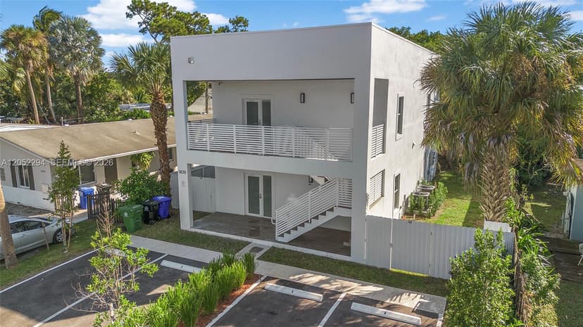 1820 SW 9th St, Fort Lauderdale FL 33312