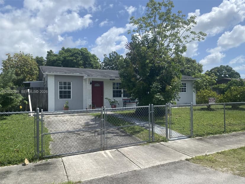 15061 SW 299th St, Homestead FL 33033