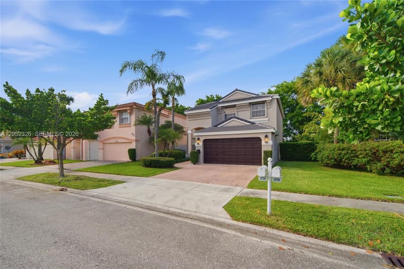 15799 NW 4th St, Pembroke Pines FL 33028