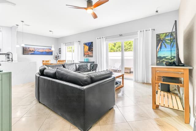 5428 Pointe Villa Drive, Lighthouse Point FL 33064 - Lighthouse Point, FL - Photo 4