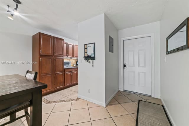 1400 Tallwood Ave # 107, Hollywood FL 33021 - Hollywood, FL - Photo 2