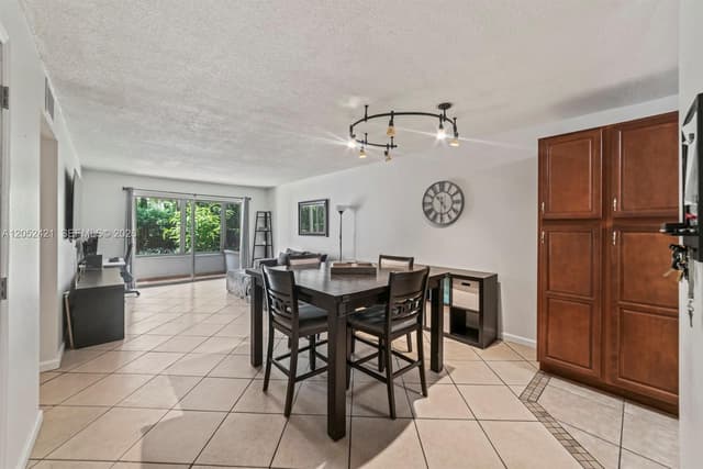 1400 Tallwood Ave # 107, Hollywood FL 33021 - Hollywood, FL - Photo 3