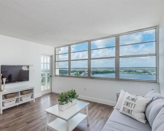 1301 NE Miami Gardens Dr # 1522W, Miami FL 33179 - Miami, FL - Photo 7